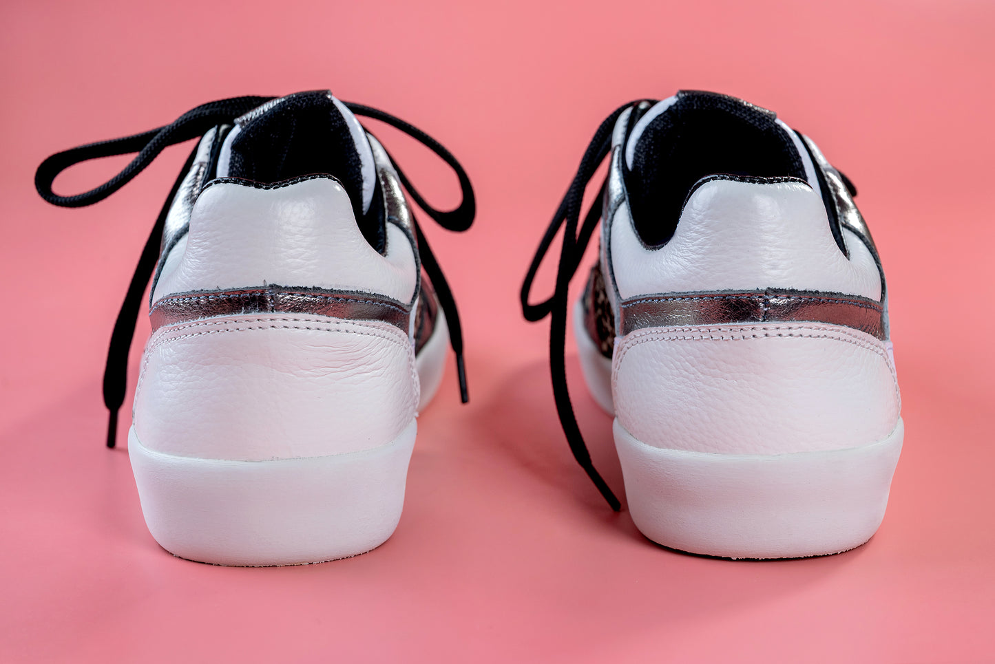AMADA- tenis de cuero para mujer (negro print)