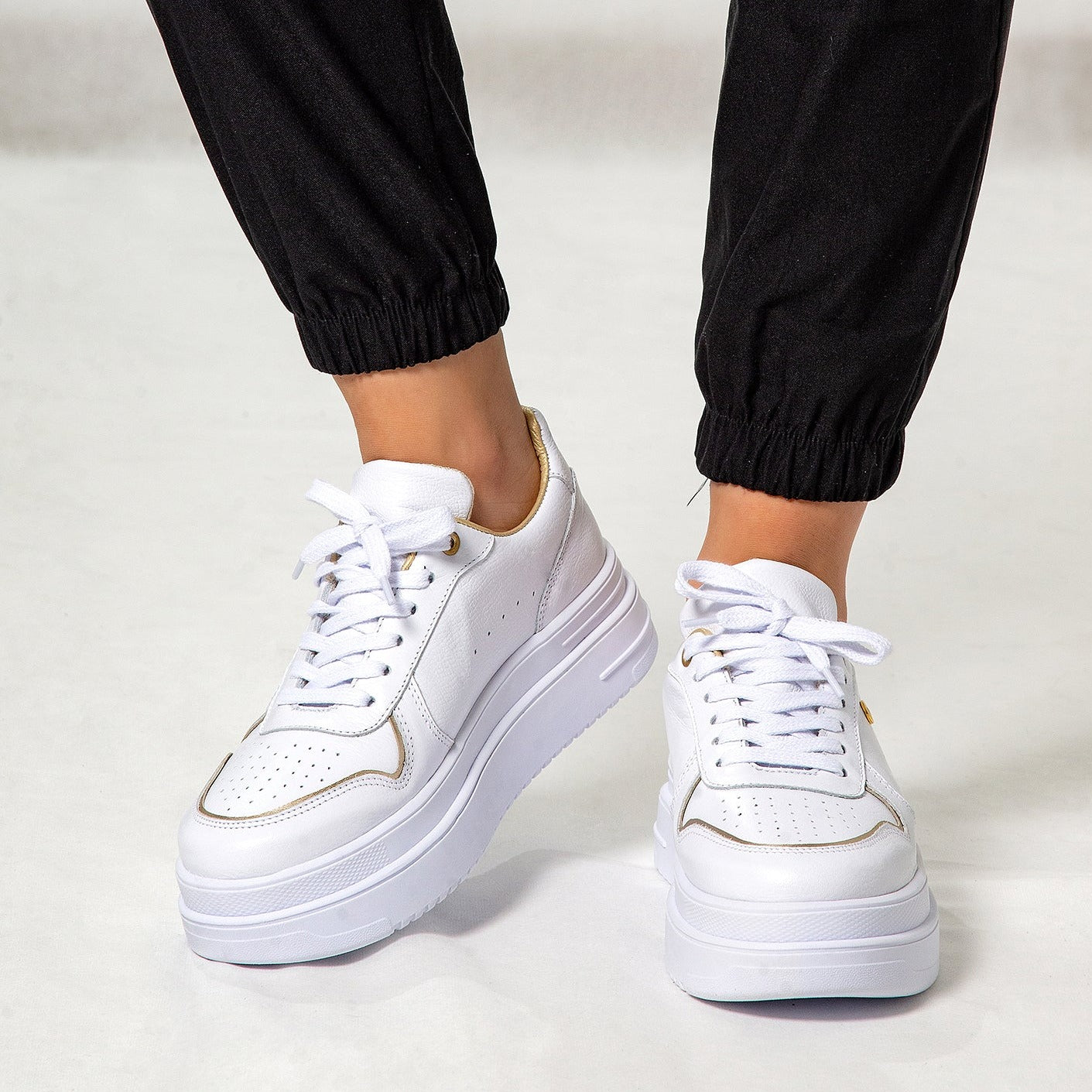 MARTINA- tenis de cuero para mujer (color blanco)