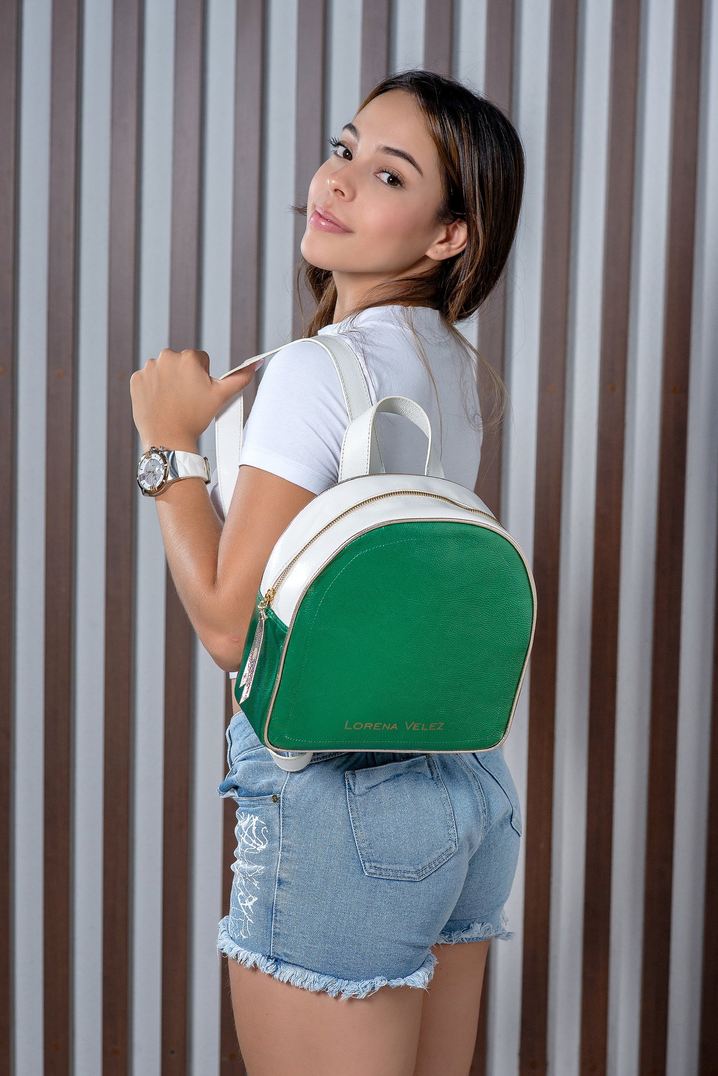 MINI MORRAL (ALICIA)- EN CUERO -verde con detalle dorado